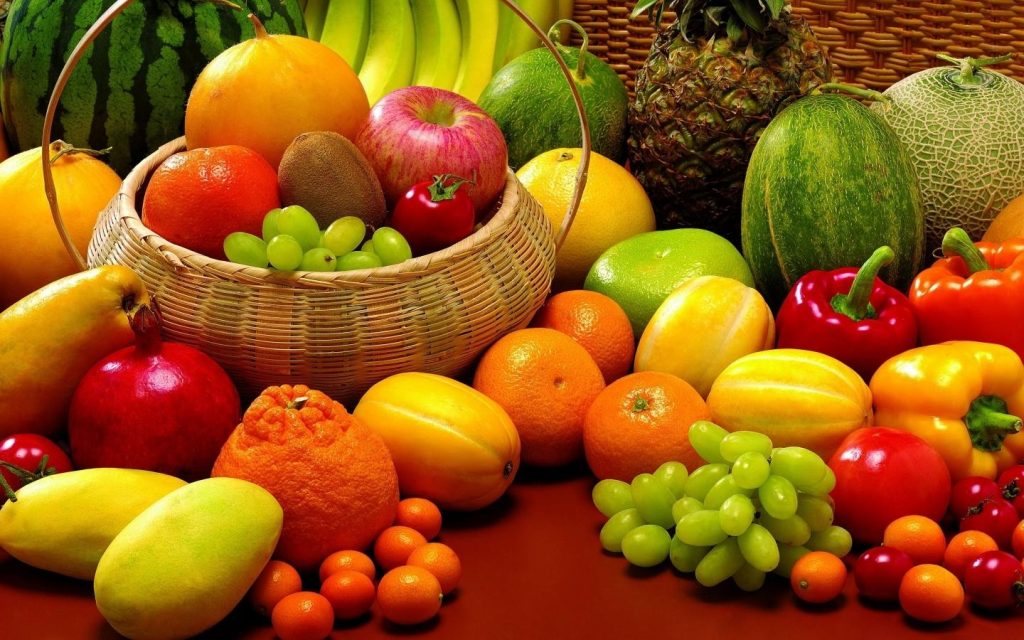benefits-fruits-eating.jpg