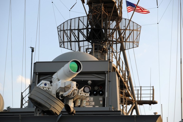 us-navy-laser-weapon-1
